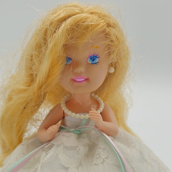 Vintage 1991 Kenner Tonka Bonnie Bride Parfait Cupcake Doll Princess - Picture 4 of 16